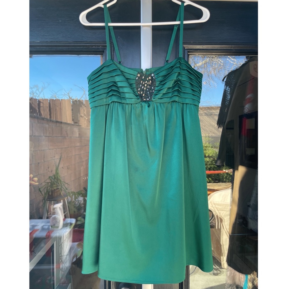Womens BCBG MAXAZARIA emerald green dress